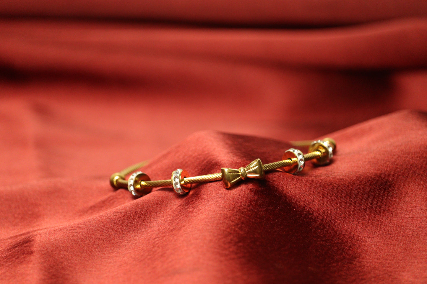 Dainty Bow Gold Bracelet
