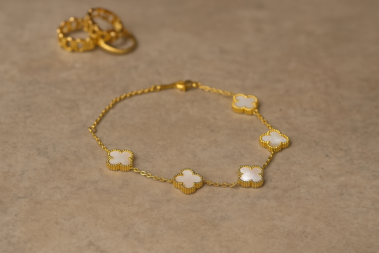 White Bloom Clover Bracelet
